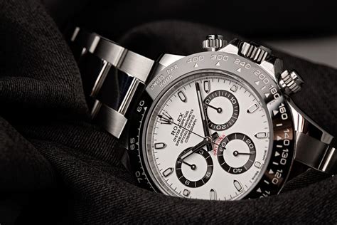 Rolex Daytona 116500 Ultimate Collectors Guide .